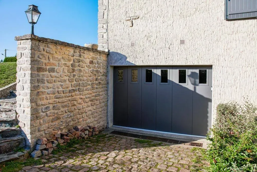Pose de portes de garage à Gouffern en Auge